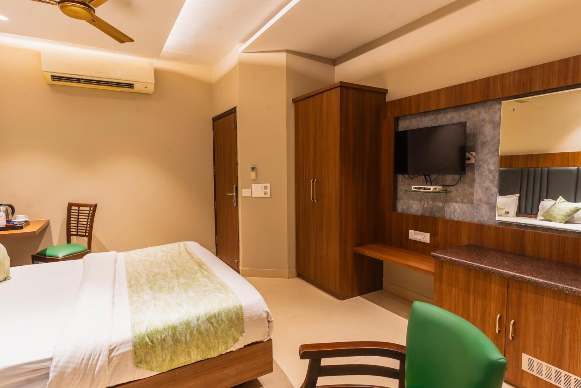 Hotel Amritsar International 2 Min Walk From Amritsar Bus Stand Exteriér fotografie
