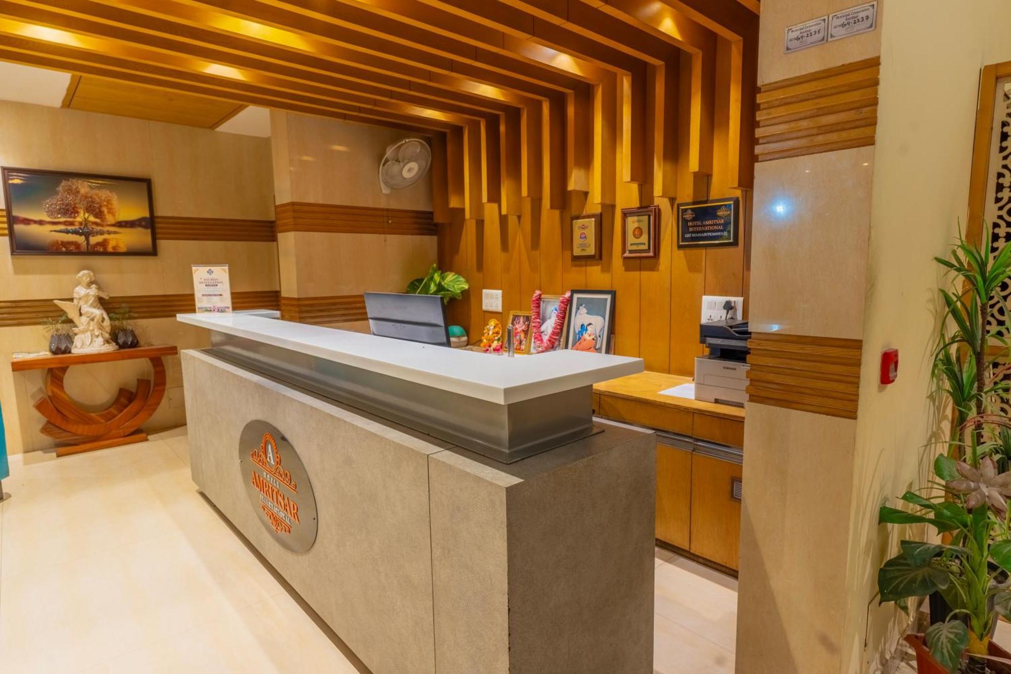 Hotel Amritsar International 2 Min Walk From Amritsar Bus Stand Exteriér fotografie